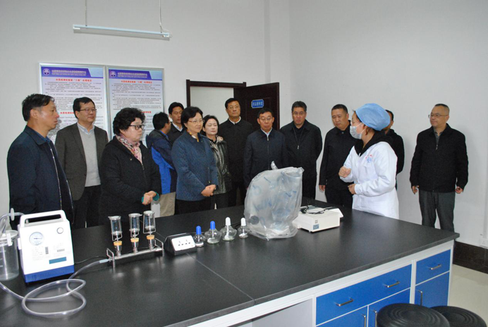 692江西省人大專(zhuān)題調(diào)研山西農(nóng)村飲水水質(zhì)培訓(xùn)工作.png 692江西省人大專(zhuān)題調(diào)研山西農(nóng)村飲水水質(zhì)培訓(xùn)工作.png